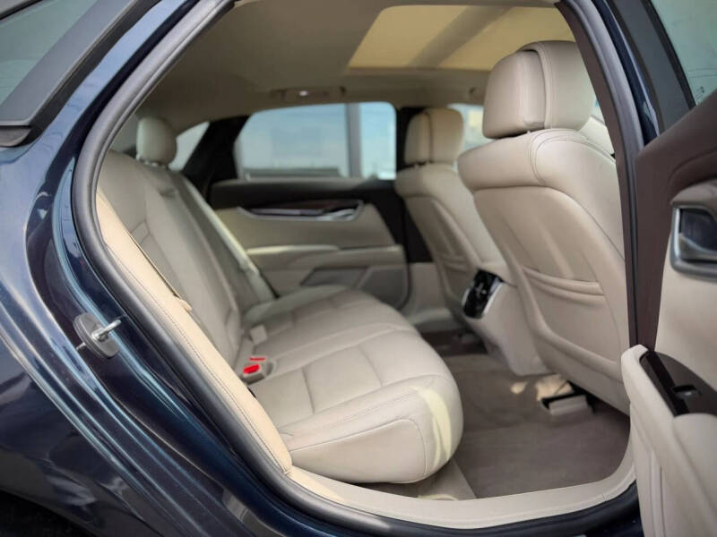 2013 Cadillac XTS Luxury Collection