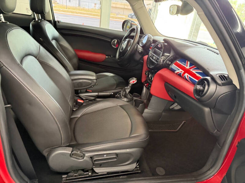 2016 MINI Hardtop 2 Door Cooper