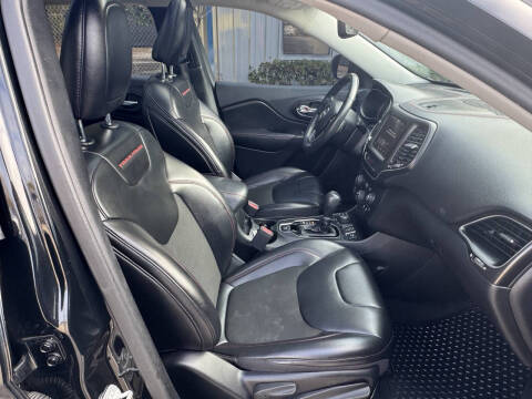 2019 Jeep Cherokee Trailhawk