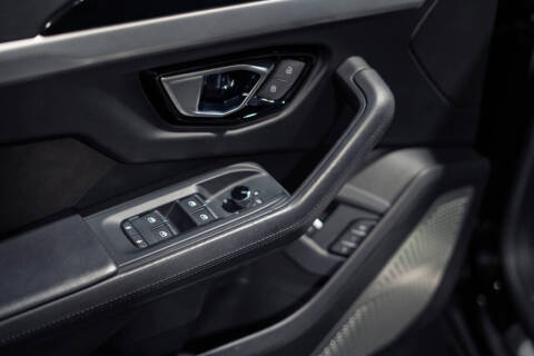 2020 Lamborghini Urus