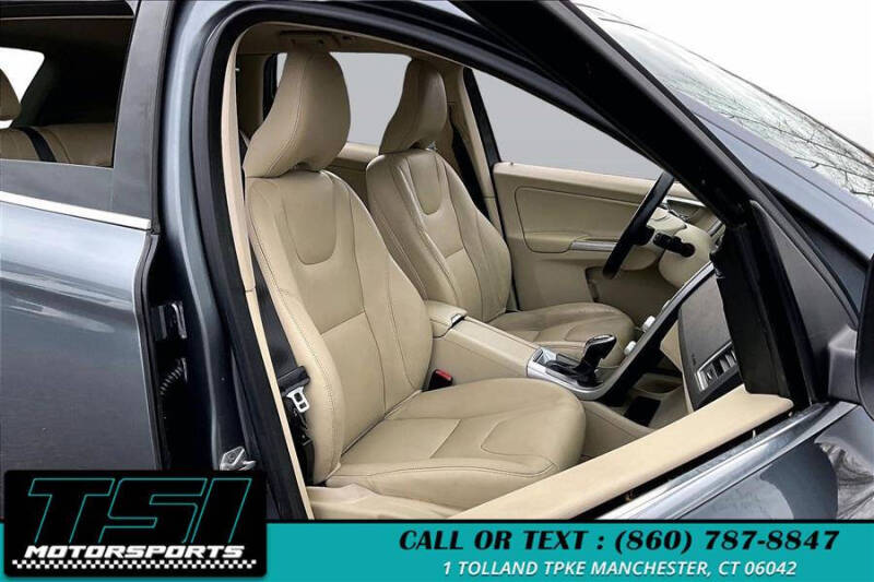 2016 Volvo XC60 T5 Premier