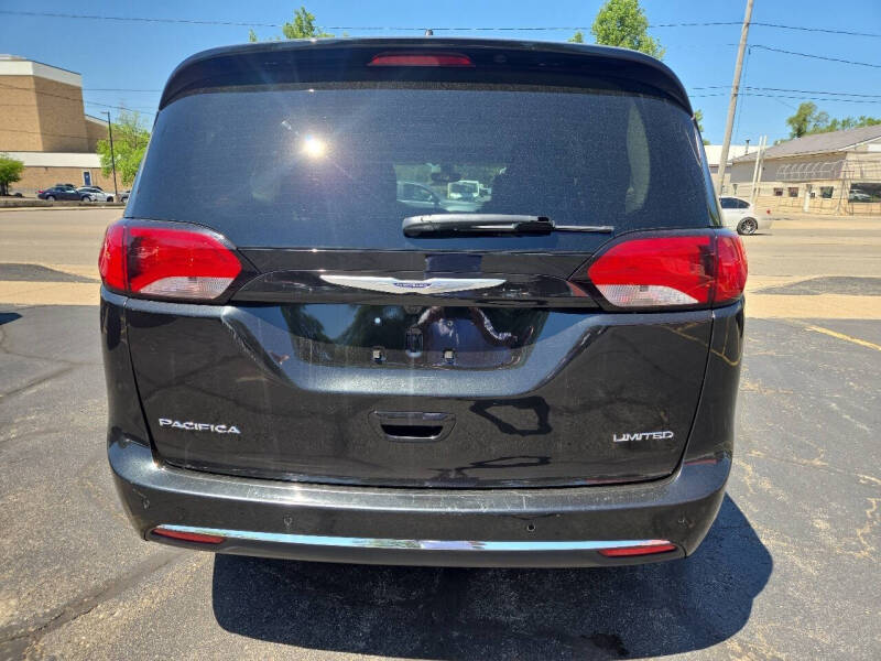 2020 Chrysler Pacifica Limited