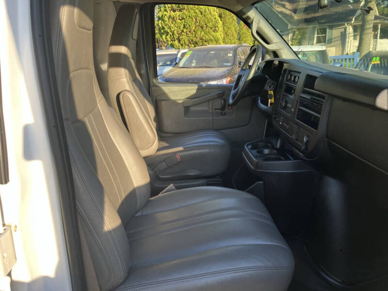 2018 Chevrolet Express 2500