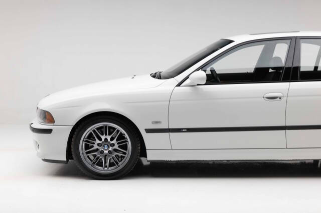 2001 BMW M5
