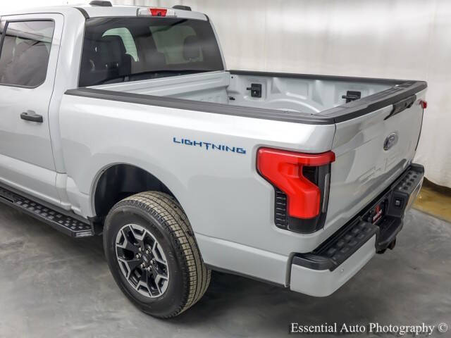 2023 Ford F-150 Lightning XLT