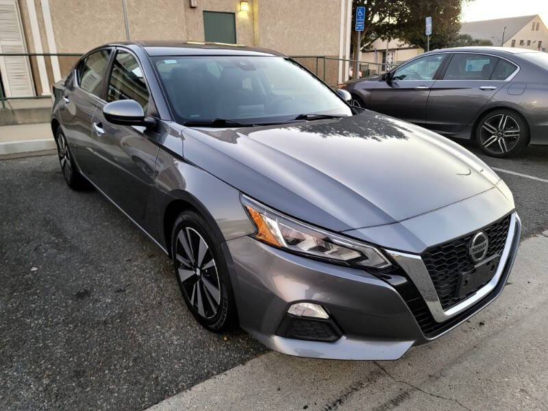 2021 Nissan Altima 2.5 SV