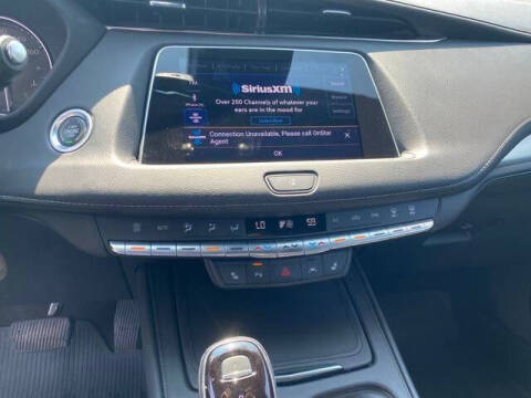 2023 Cadillac XT4 Premium Luxury