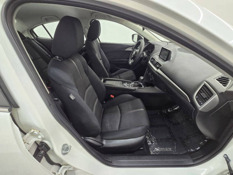 2017 Mazda MAZDA3 Sport