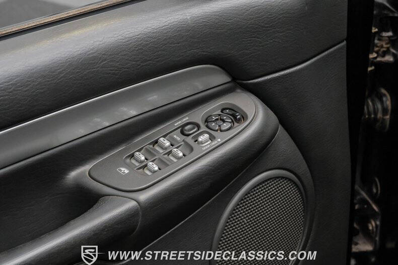 2005 Dodge Ram 1500 SRT-10