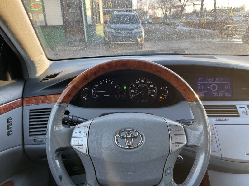2005 Toyota Avalon Limited