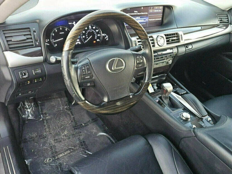 2015 Lexus LS 460