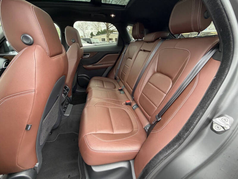 2019 Jaguar F-PACE S
