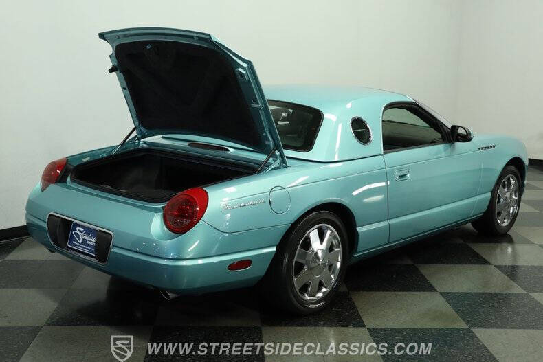 2002 Ford Thunderbird Deluxe