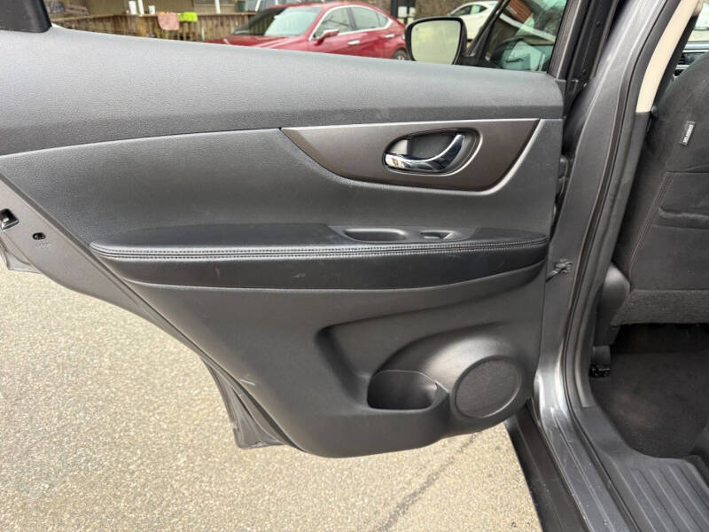 2015 Nissan Rogue SV