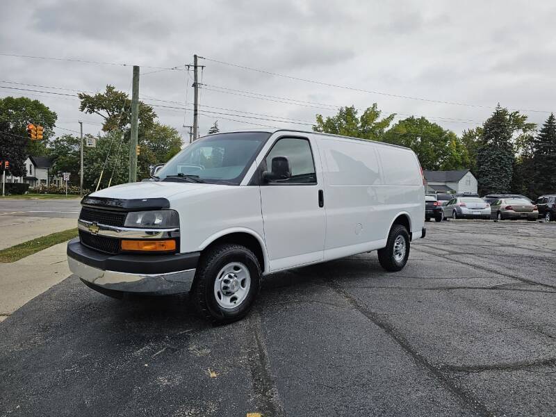 2014 Chevrolet Express for sale at DALE'S AUTO INC in Mount Clemens MI