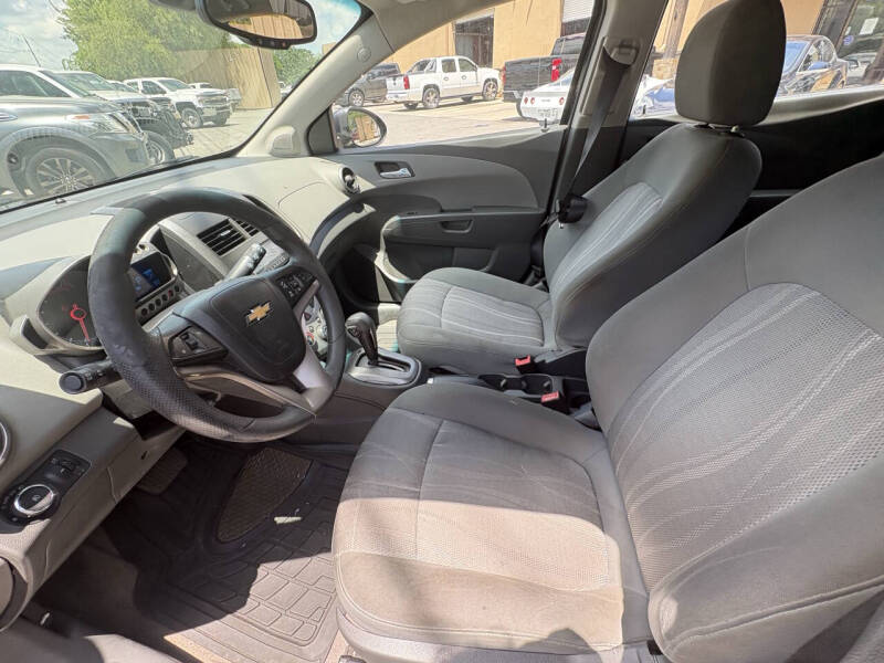2013 Chevrolet Sonic LT Auto