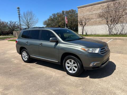 2011 Toyota Highlander for sale at Pitt Stop Detail & Auto Sales in College Station TX