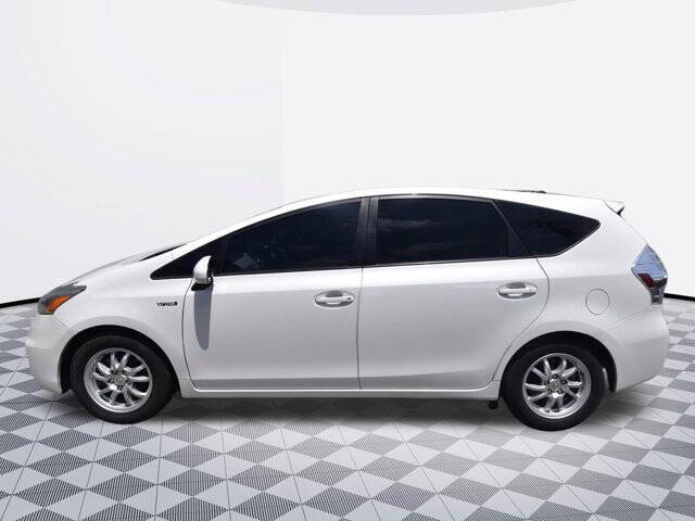 2013 Toyota Prius v Three