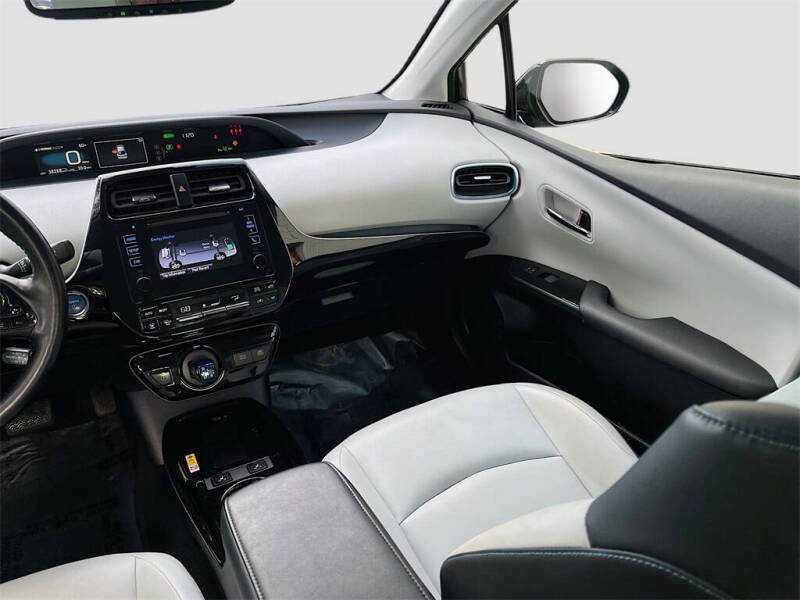 2019 Toyota Prius XLE AWD-e