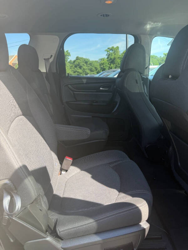2015 GMC Acadia SLE-2