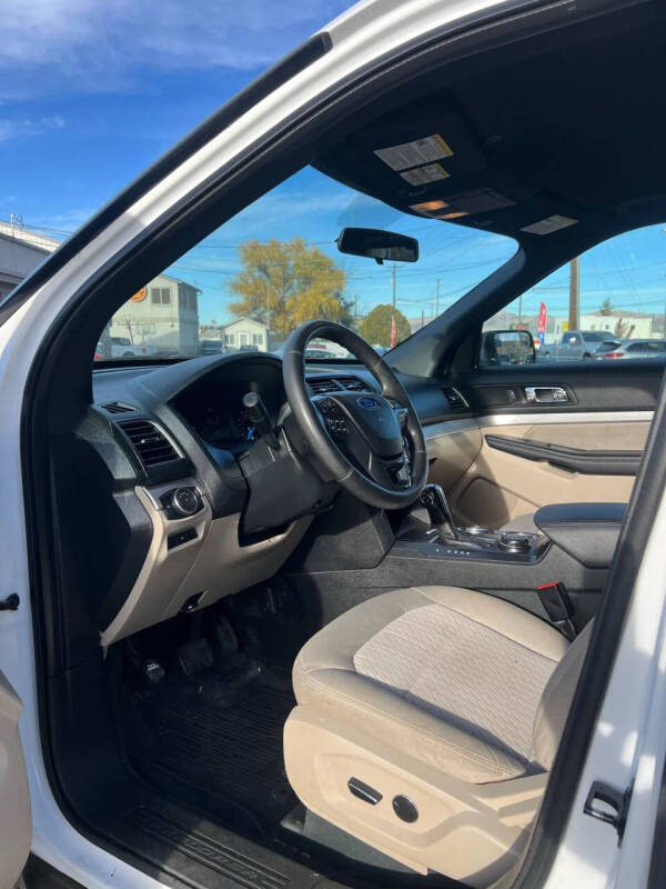 2018 Ford Explorer