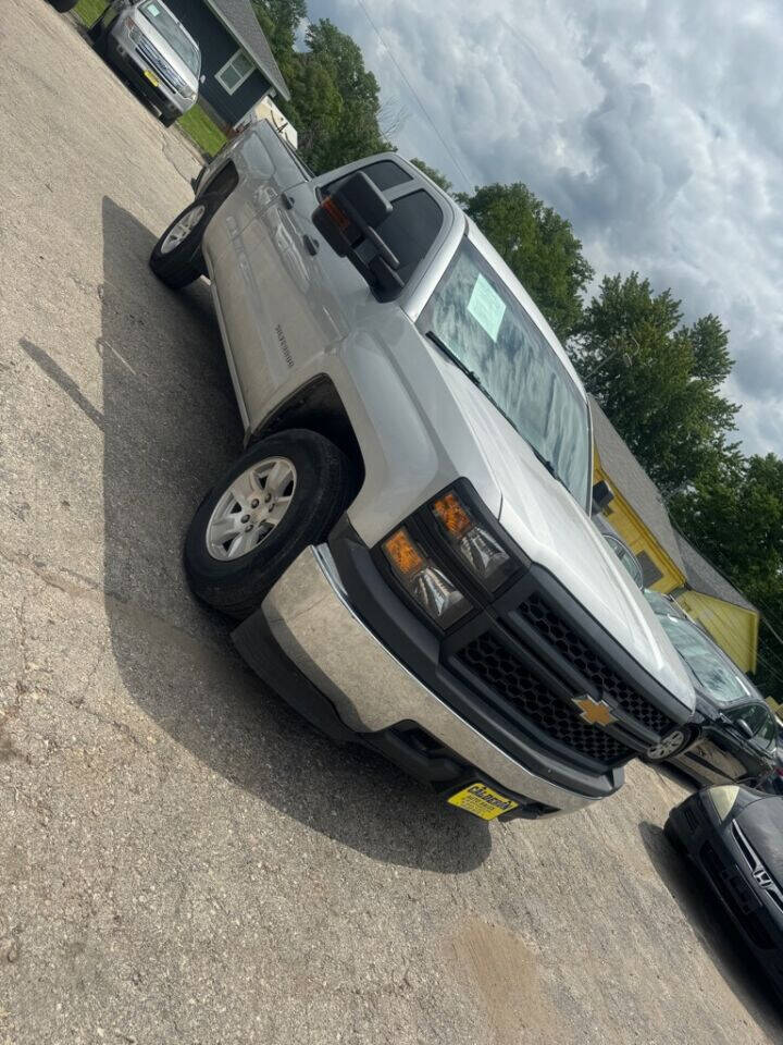 2015 Chevrolet Silverado 1500 for sale at Calderon Auto Sales in Des Moines, IA