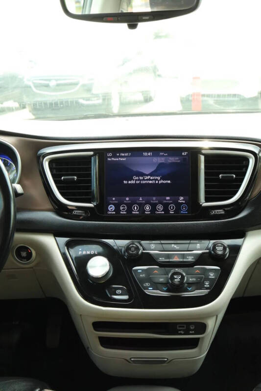 2018 Chrysler Pacifica Touring L