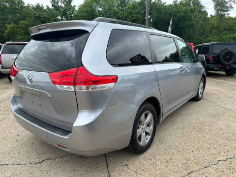2011 Toyota Sienna