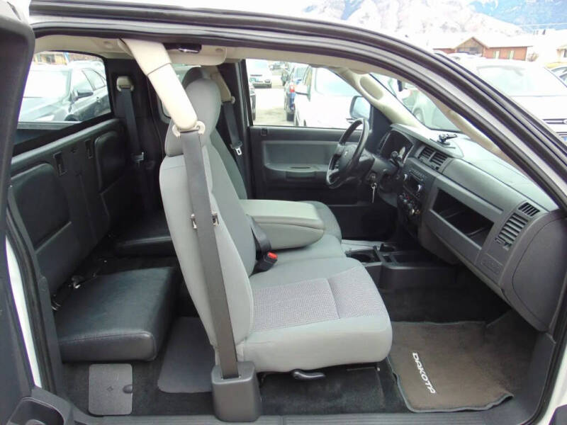 2011 RAM Dakota