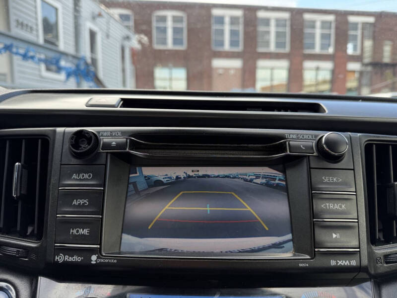 2017 Toyota RAV4 Hybrid SE