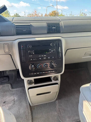 2005 Ford Freestar SE