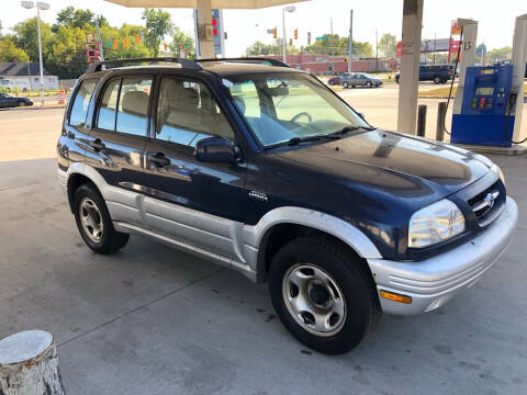 2000 Suzuki Grand Vitara for sale at JE Auto Sales LLC in Indianapolis IN