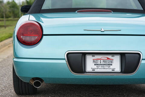 2002 Ford Thunderbird Deluxe