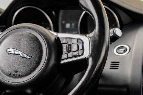 2018 Jaguar E-PACE P300 R-Dynamic S
