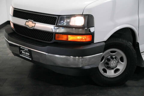 2017 Chevrolet Express LT 3500
