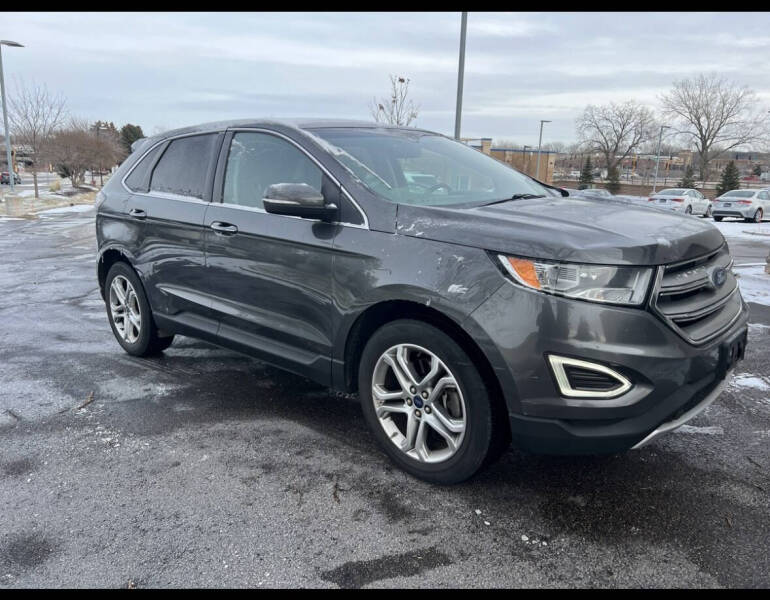 2015 Ford Edge Titanium photo 2