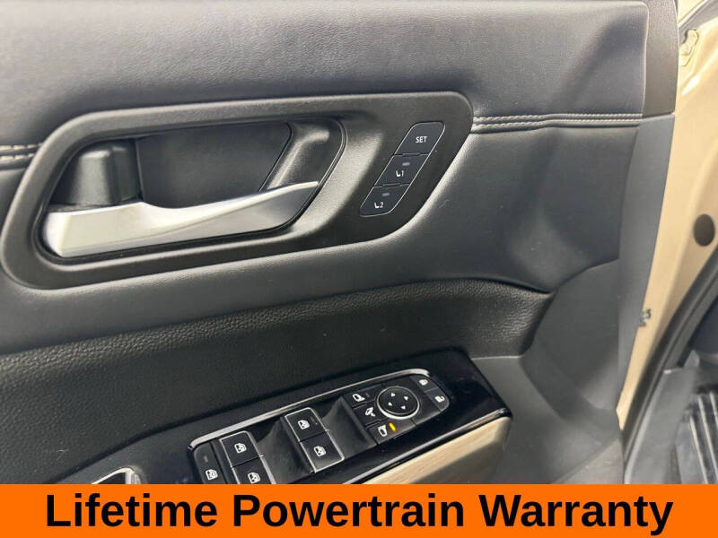 2023 Nissan Pathfinder Platinum