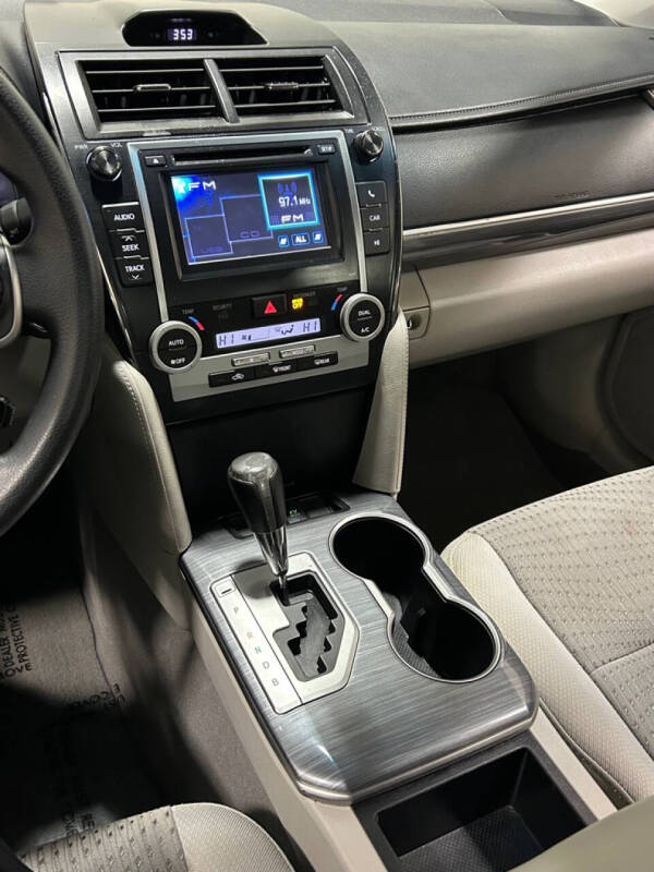 2013 Toyota Camry Hybrid