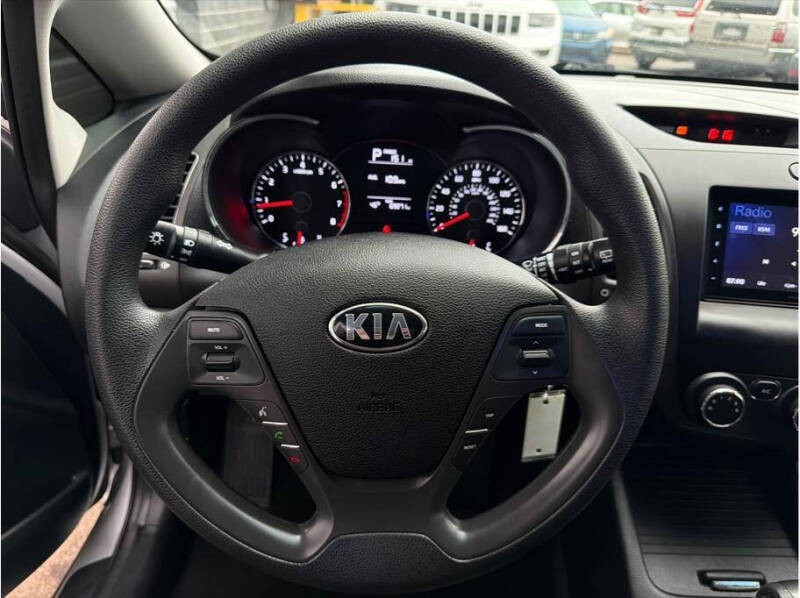 2017 Kia Forte5 LX
