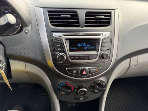 2016 Hyundai Accent SE