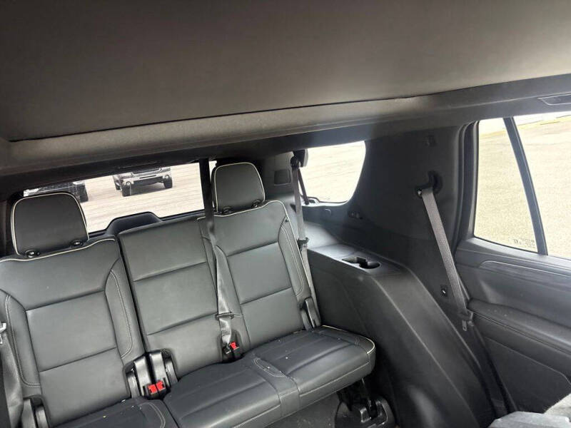2022 GMC Yukon SLT