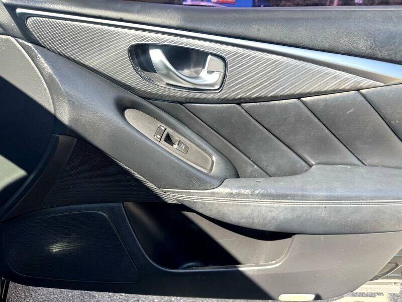 2017 Infiniti Q50 2.0T