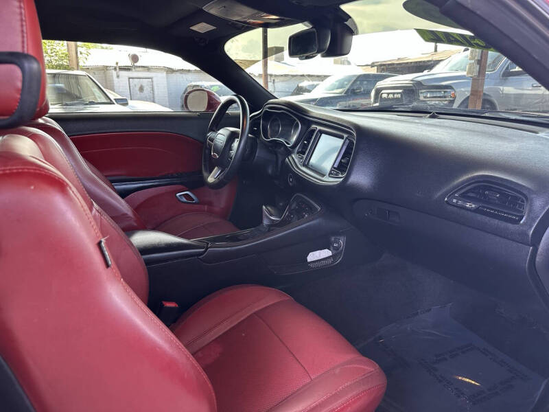 2016 Dodge Challenger SXT