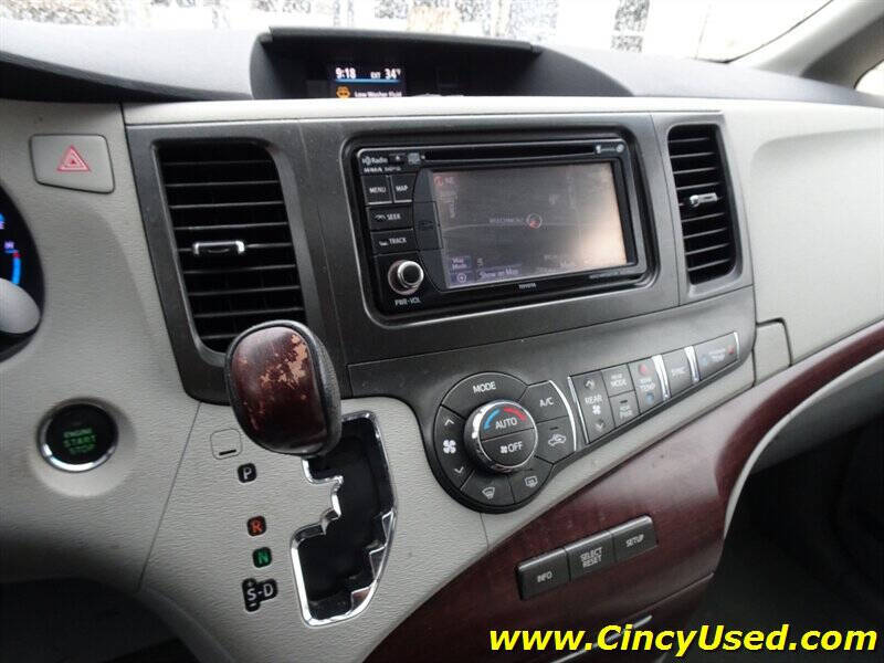 2014 Toyota Sienna XLE 8-Passenger