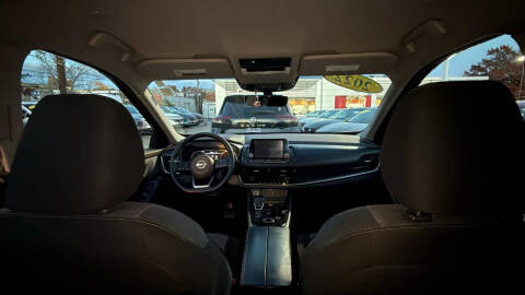 2022 Nissan Rogue SV