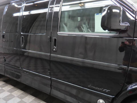 2022 GMC Savana 2500