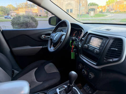 2014 Jeep Cherokee Sport