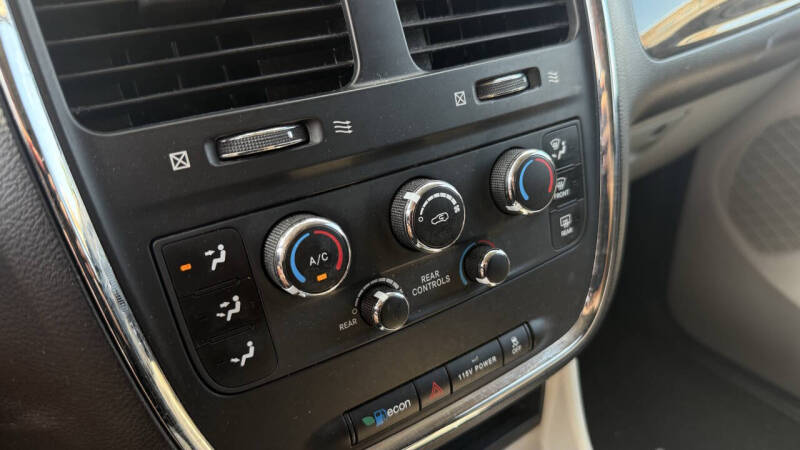 2013 Dodge Grand Caravan SXT