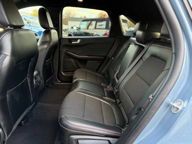 2025 Ford Escape Hybrid ST-Line Select