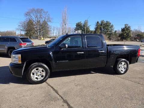 2011 Chevrolet Silverado 1500 for sale at Finish Line Auto Sales Inc. in Lapeer MI